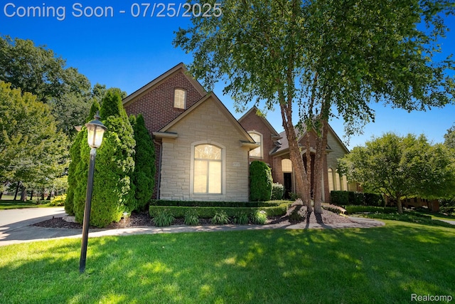 23737 Point O Woods Ct, South Lyon, MI 48178 - photo 1