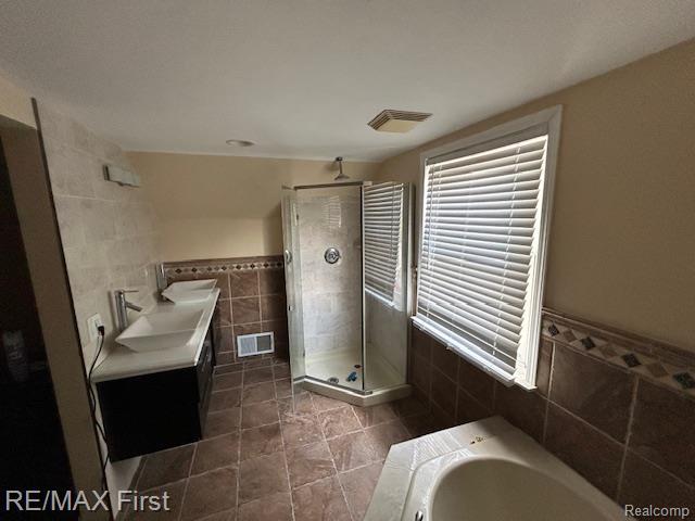 16550 Avon Ave, Detroit, MI 48219 - photo 30