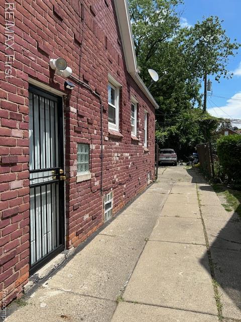 16550 Avon Ave, Detroit, MI 48219 - photo 35