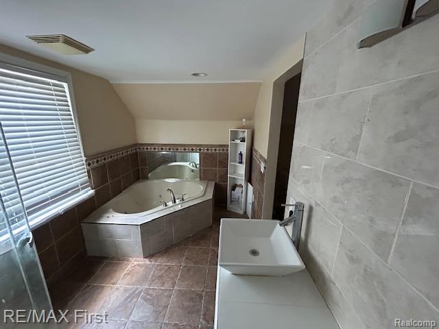 16550 Avon Ave, Detroit, MI 48219 - photo 33