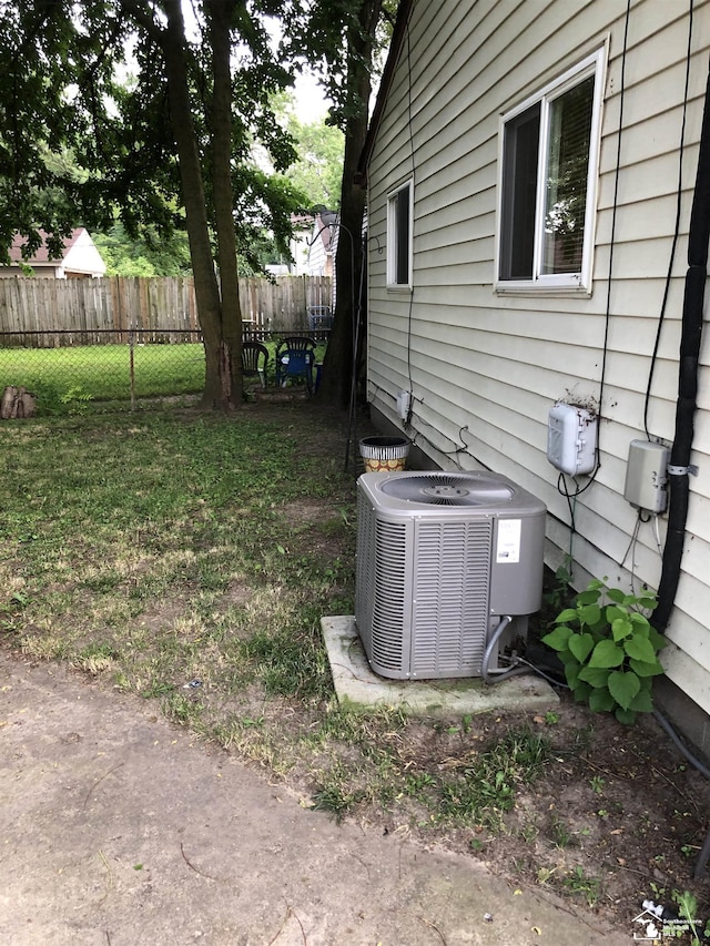 8095 Oak St, Taylor, MI 48180 - photo 18