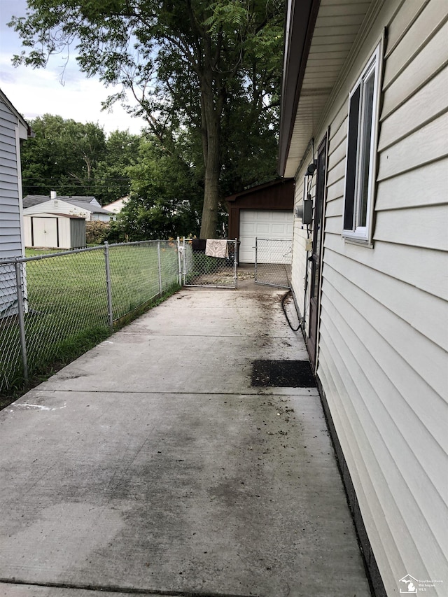 8095 Oak St, Taylor, MI 48180 - photo 15