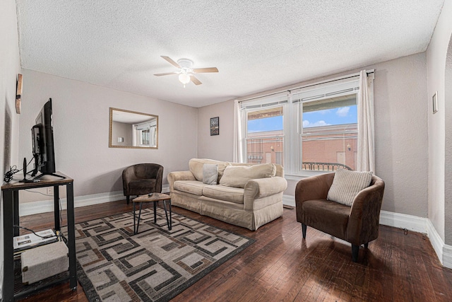 2476 Hewitt St, Hamtramck, MI 48212 - photo 4