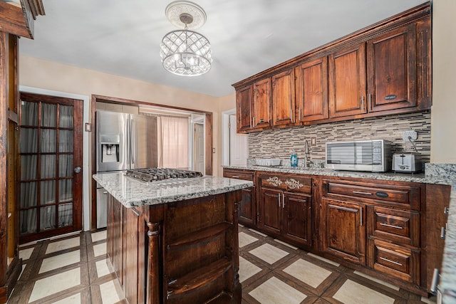 2476 Hewitt St, Hamtramck, MI 48212 - photo 9