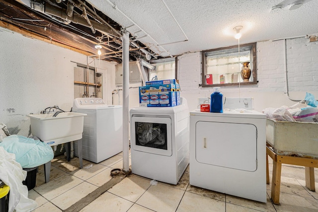 2476 Hewitt St, Hamtramck, MI 48212 - photo 19
