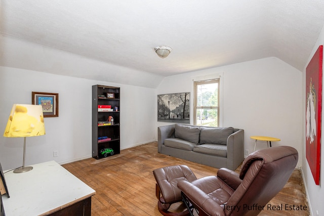 914 Leonard St NE, Grand Rapids, MI 49503 - photo 16