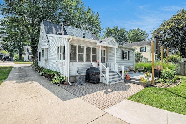 369 Sigsbee St, Rockford, MI 49341 - photo 5