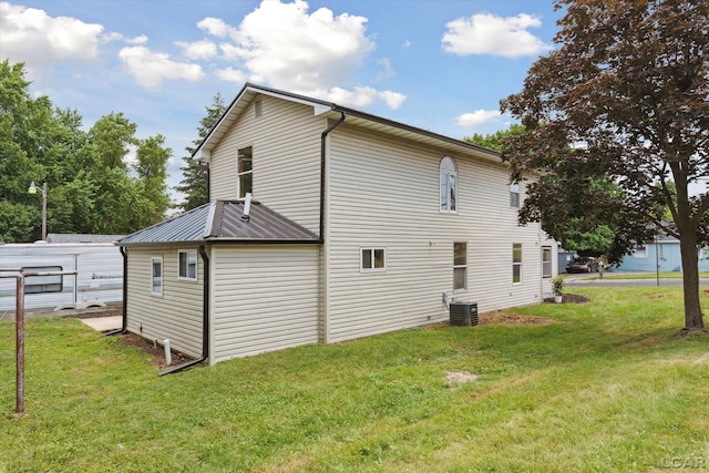 956 Howell Ave, Adrian, MI 49221 - photo 36