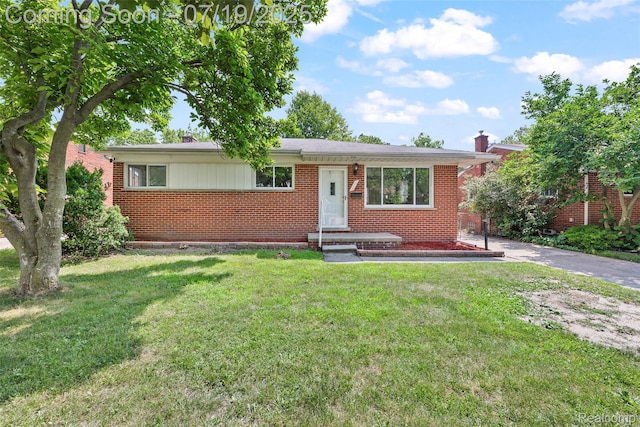 8630 N Evangeline St, Dearborn Heights, MI 48127 - photo 1
