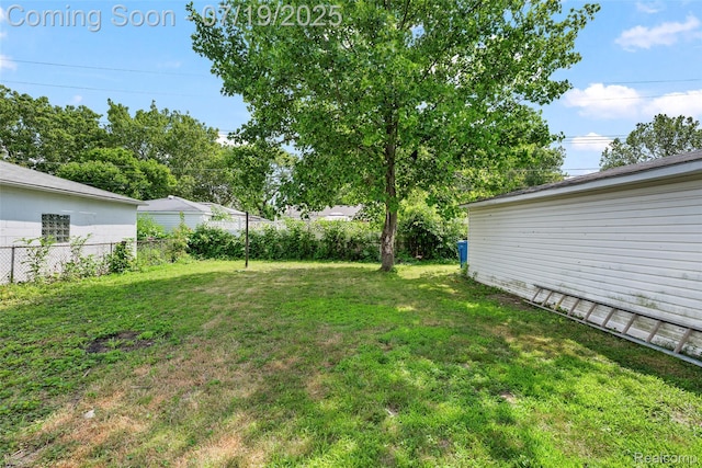 8630 N Evangeline St, Dearborn Heights, MI 48127 - photo 4
