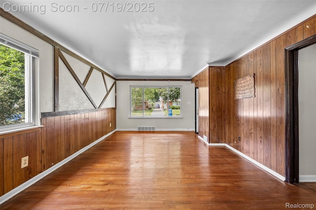 8630 N Evangeline St, Dearborn Heights, MI 48127 - photo 10