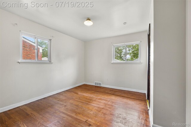 8630 N Evangeline St, Dearborn Heights, MI 48127 - photo 22