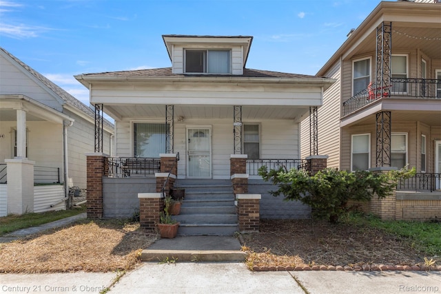 2328 Zinow St, Hamtramck, MI 48212 - photo 1