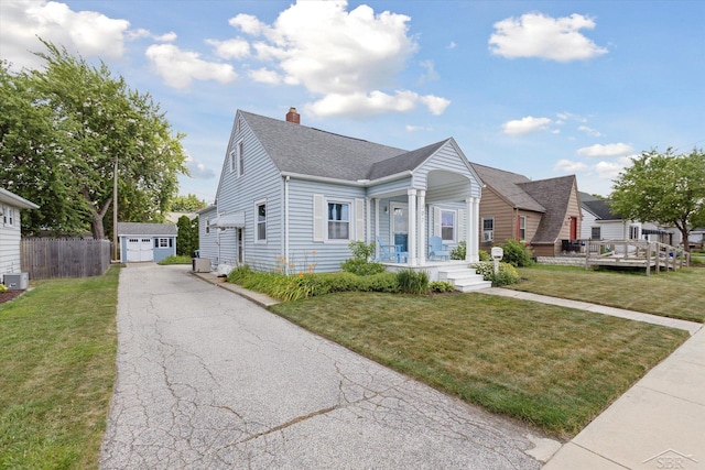307 S Barclay St, Bay City, MI 48706 - photo 2