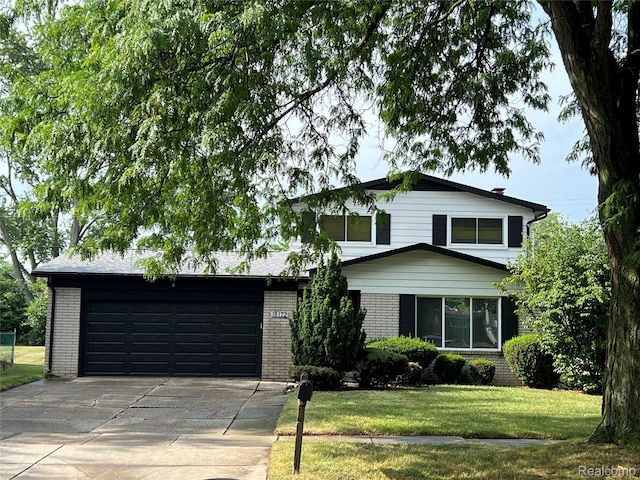 18172 Jeanette St, Southfield, MI 48075 - photo 1