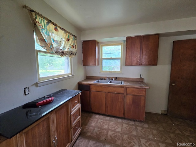 1210 Pinehurst Ave, Flint, MI 48507 - photo 4