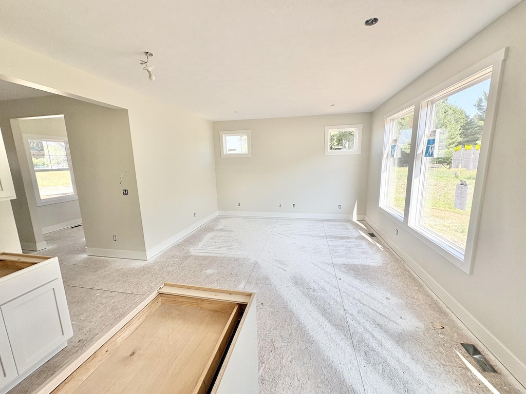 8344 Kettle Oak Dr SE, Alto, MI 49302 - photo 4