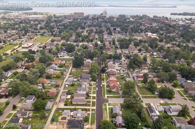 566 Poplar St, Wyandotte, MI 48192 - photo 32
