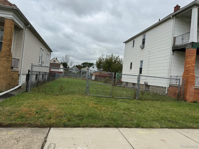 12133 Fleming St, Hamtramck, MI 48212 - photo 1