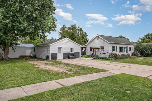 209 S Park, Ashley, MI 48806 - photo 16