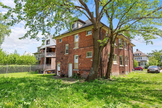 900 Hazelwood St, Detroit, MI 48202 - photo 35