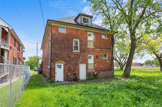 900 Hazelwood St, Detroit, MI 48202 - photo 33