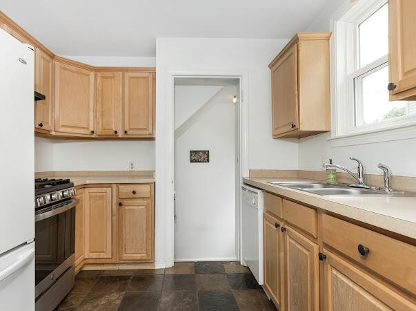 2214 Baxter Ave, Royal Oak, MI 48067 - photo 9