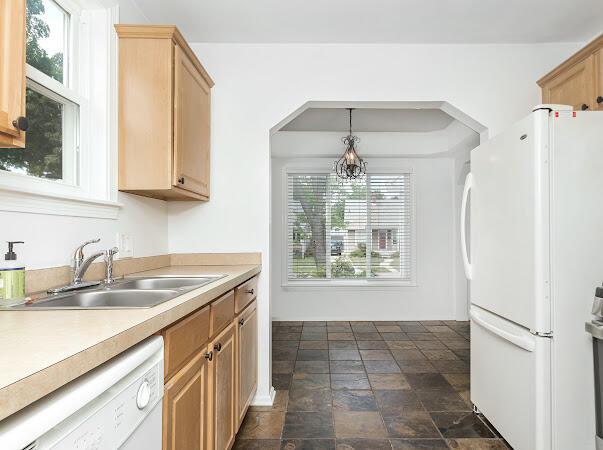 2214 Baxter Ave, Royal Oak, MI 48067 - photo 11