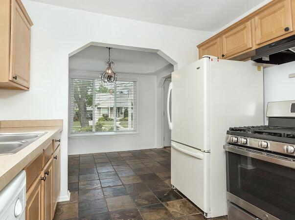 2214 Baxter Ave, Royal Oak, MI 48067 - photo 12