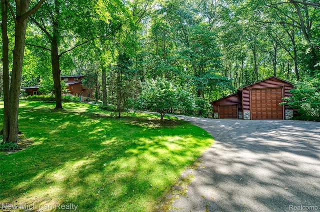 4707 Vincent Dr, Holly, MI 48442 - photo 2