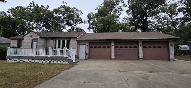 2384 E Columbia Ave, Muskegon, MI 49444 - photo 1