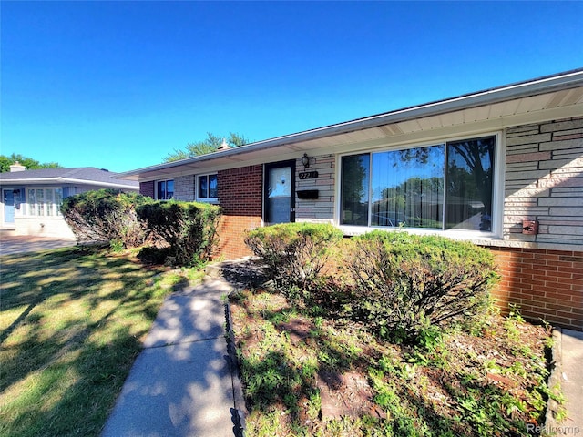 27254 Marilyn Dr, Warren, MI 48093 - photo 3