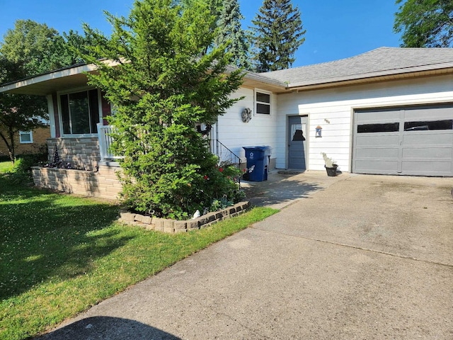 212 S Grove, Standish, MI 48703 - photo 2