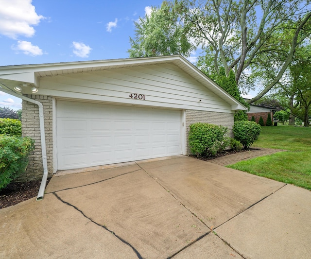 4201 Claire Dr, West Bloomfield, MI 48323 - photo 11