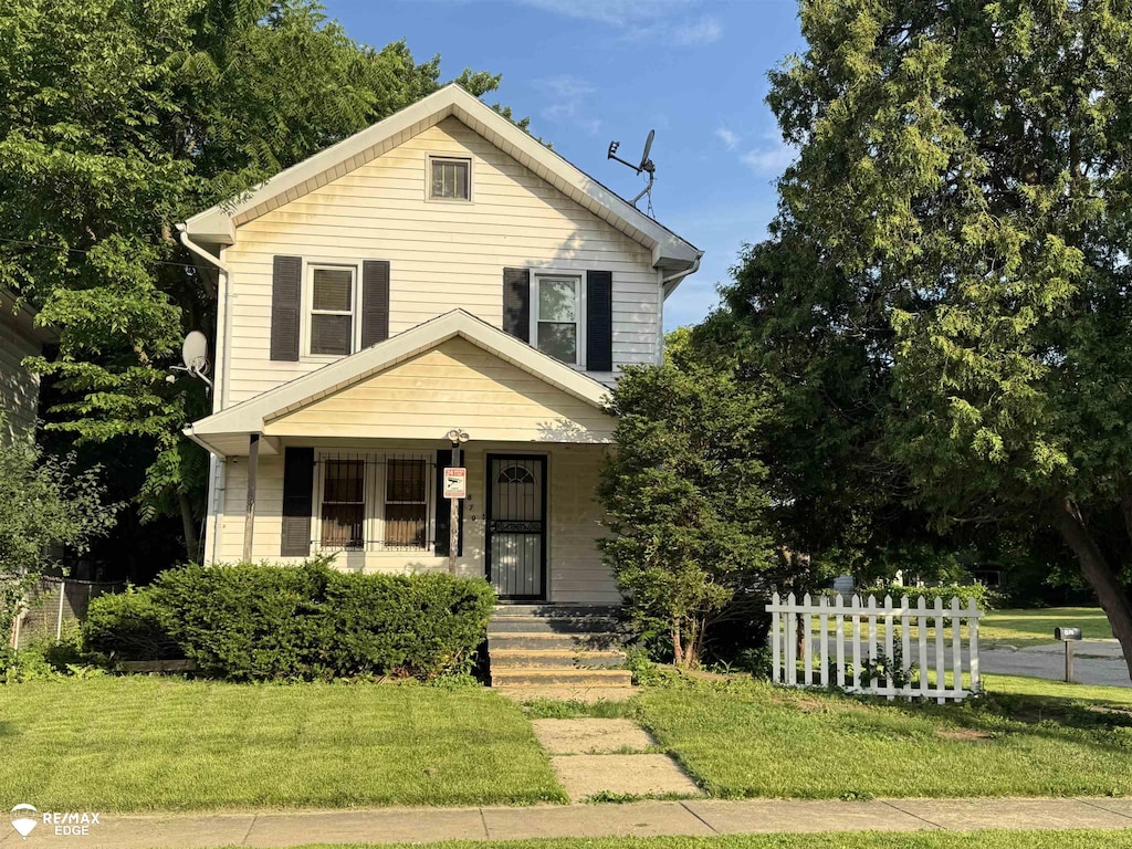 870 Tacken St, Flint, MI 48532 - photo 1