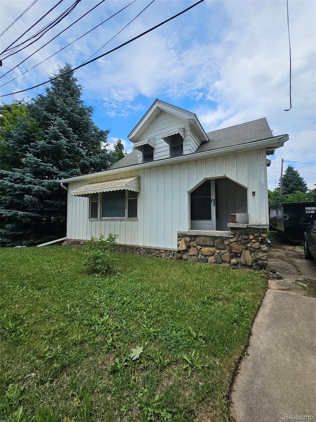 59550 10 Mile Rd, South Lyon, MI 48178 - photo 1