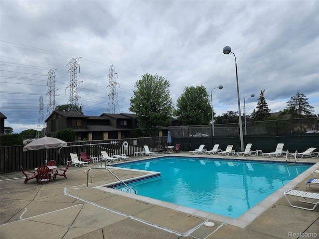 37313 Clubhouse Dr, Sterling Heights, MI 48312 - photo 26