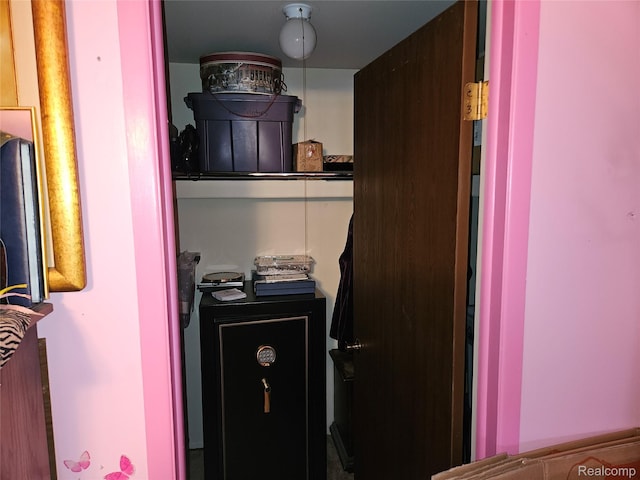 37313 Clubhouse Dr, Sterling Heights, MI 48312 - photo 9