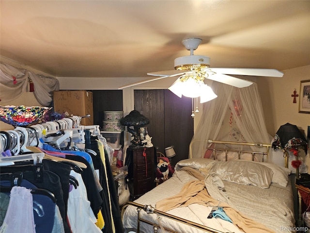 37313 Clubhouse Dr, Sterling Heights, MI 48312 - photo 13