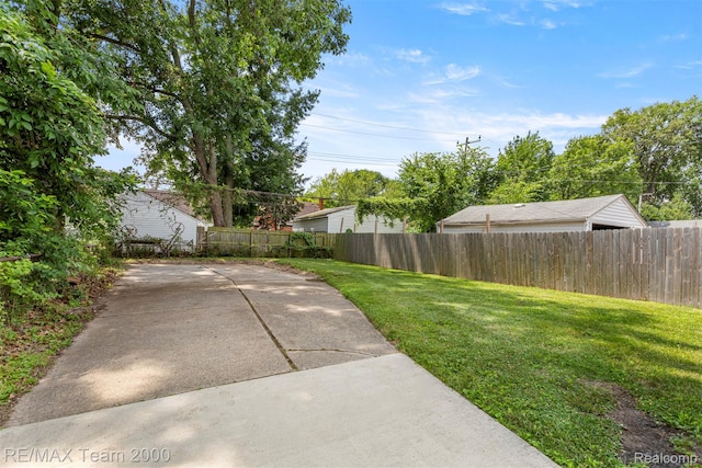 20672 Fleetwood Dr, Harper Woods, MI 48225 - photo 24