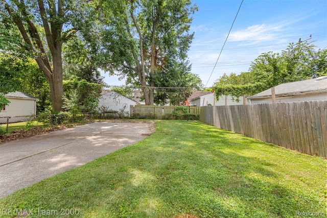 20672 Fleetwood Dr, Harper Woods, MI 48225 - photo 25