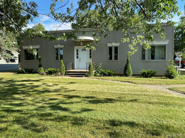 30 Madison St, Port Austin, MI 48467 - photo 1
