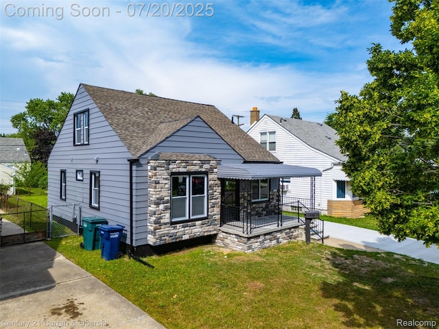 438 Mayflower Ave, Southgate, MI 48146 - photo 1