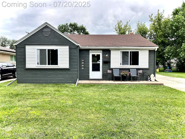 8073 Helen, Center Line, MI 48015 - photo 1