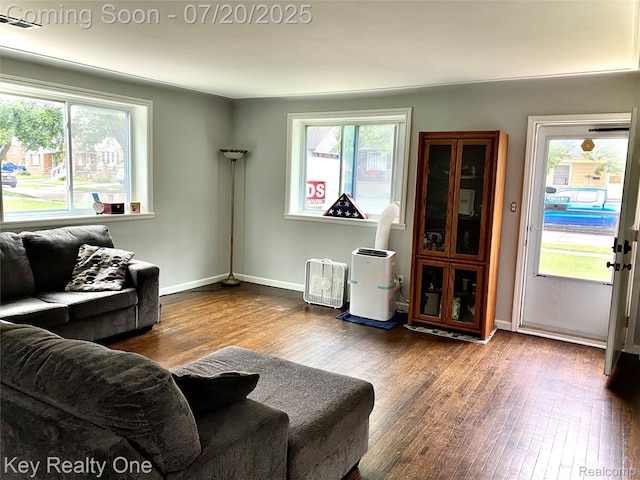 8073 Helen, Center Line, MI 48015 - photo 6
