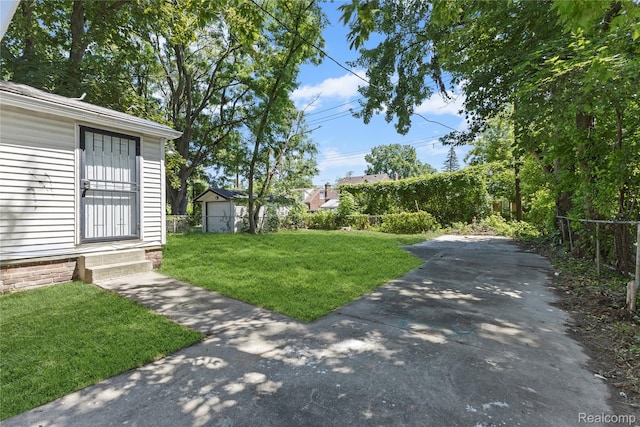 16544 Trinity St, Detroit, MI 48219 - photo 3