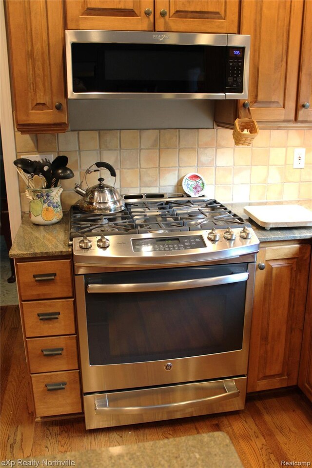 29185 Leesburg Ct, Farmington Hills, MI 48331 - photo 7