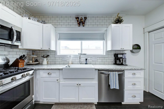 3227 4th St, Wyandotte, MI 48192 - photo 13