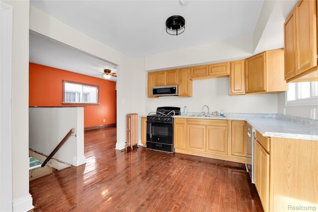 12045 Mcdougall St, Hamtramck, MI 48212 - photo 13