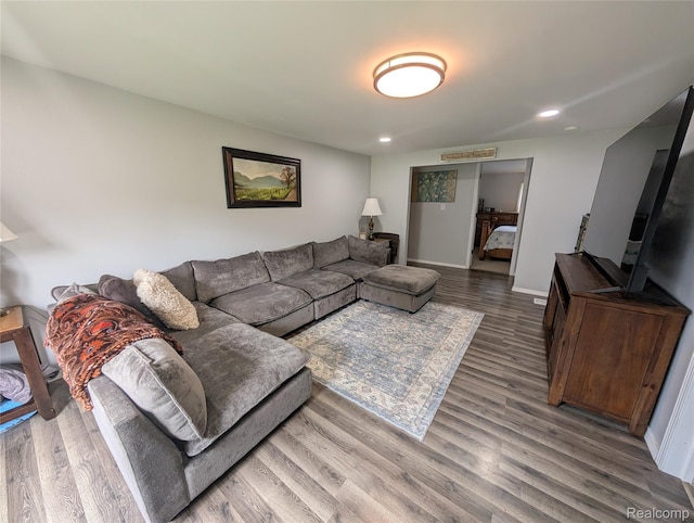 9032 Deering St, Livonia, MI 48150 - photo 4